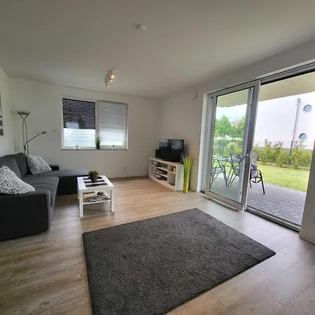Exklusiv Hafenkante Holiday home Grossraeschen